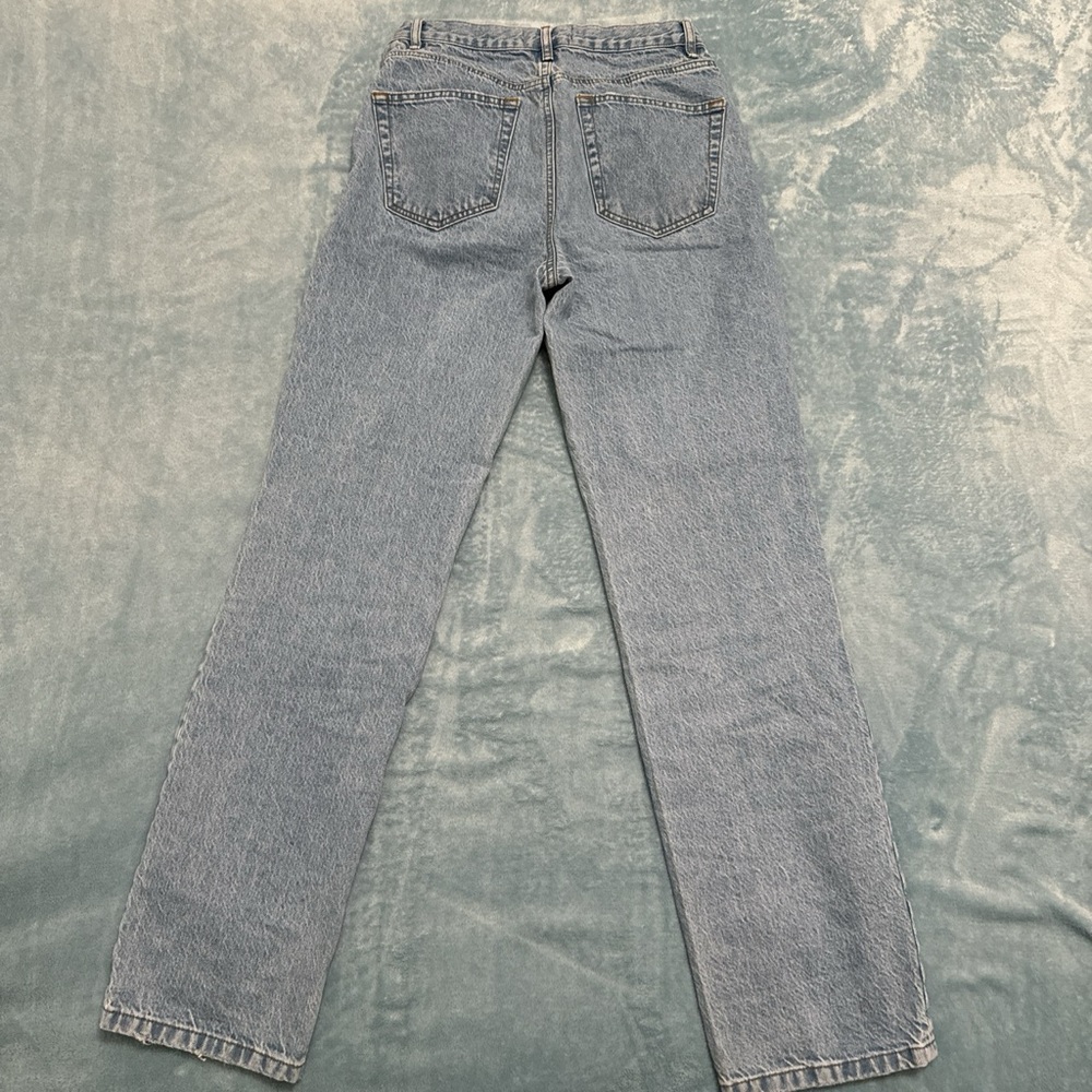 ASOS DESIGN Light Washed Jeans - Picture 2 of 4